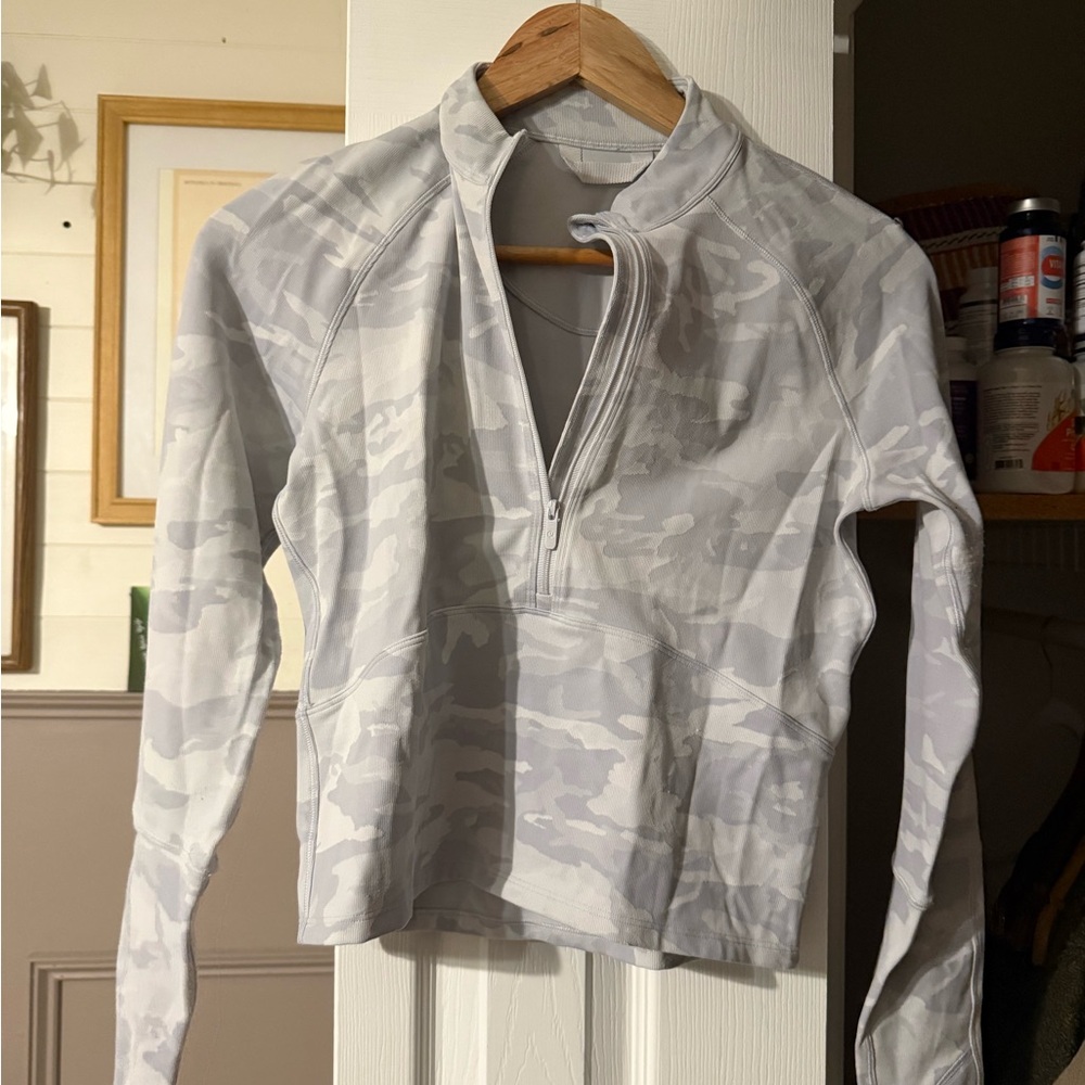 Lulu half zip